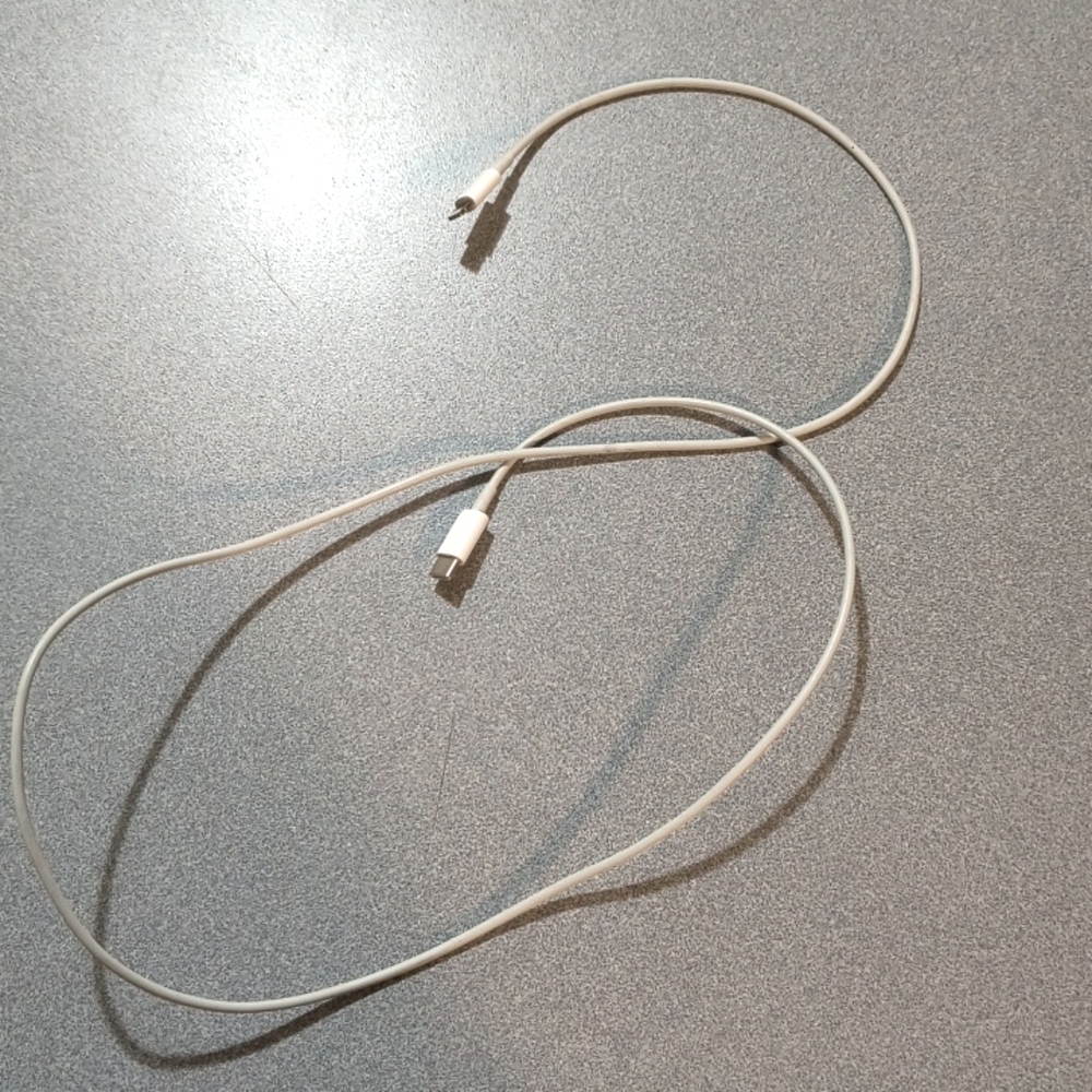 Apple USB-C to Lightning Cable - White